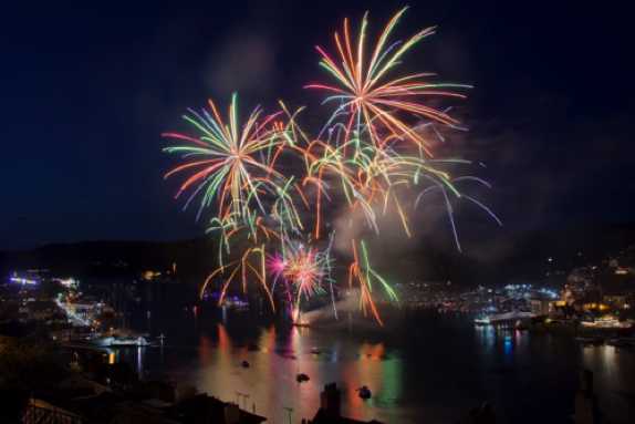 26 August 2023 - 21:06:24

--------------------------
Dartmouth Regatta fireworks